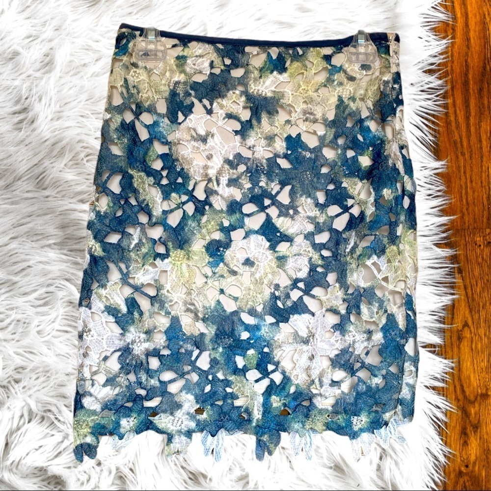 Max Studio Specialty Products Lace Overlay‎ Pencil Skirt Blue White Green Size 2